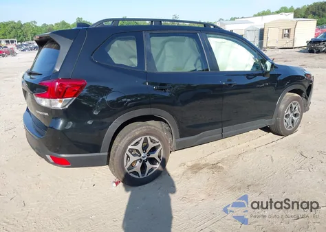 2024 Subaru Forester Premium z USA, uszkodzony, nr VIN JF2SKACC7RH507864